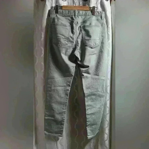 Banana Republic  Travel Jean. Men's size 34x30 - Picture 3 of 6
